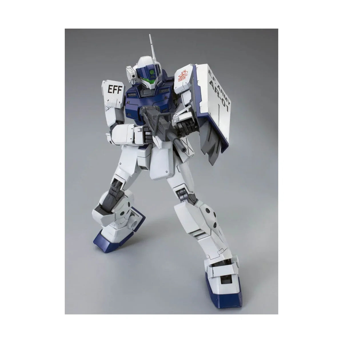 Bandai MG Mobile Suit Gundam Side Story Master Grade Gm Sniper Ii (White Dingo Team Custom) Model Kit Figure