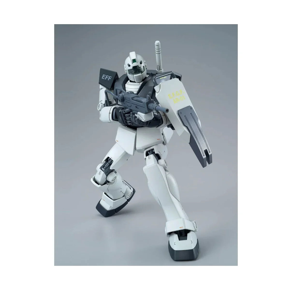 Bandai MG Mobile Suit Gundam Side Story Master Grade Gm (White Dingo Team Custom) Model Kit Figure