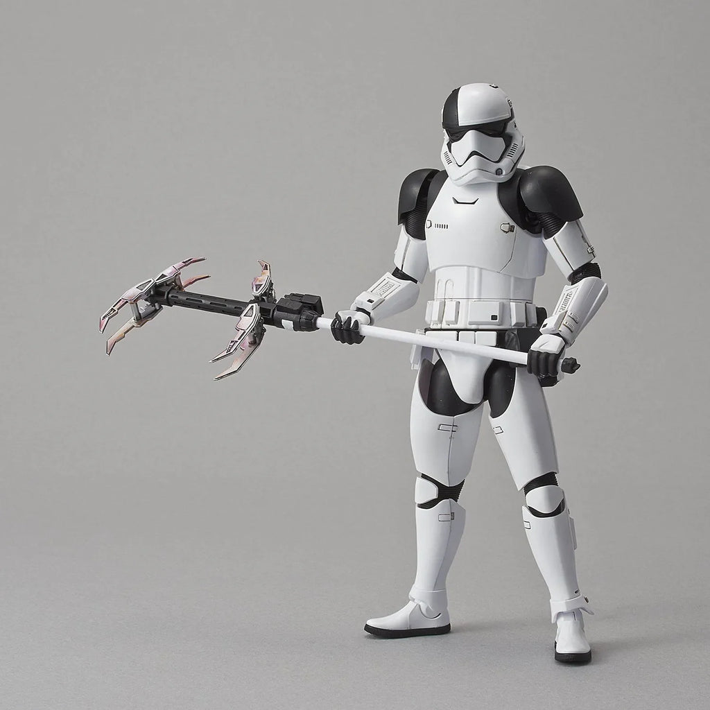 Bandai 1/12 Star Wars First Order Stormtrooper Executioner Model Kit Japan