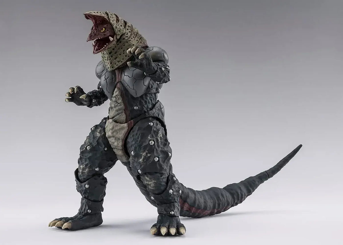 Tamashii Nations S.H. Figuarts Ultraman Tiga Golza Display Figure